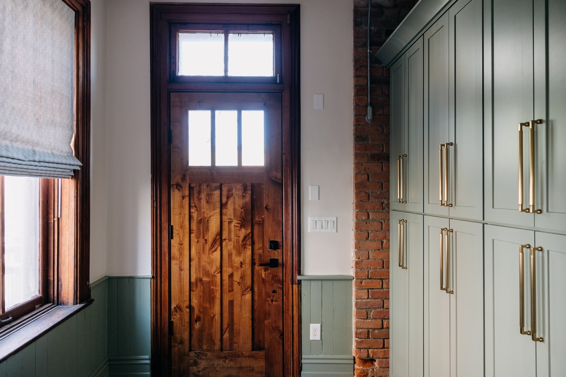 Custom Cabinetry Entryway Mudroom Design