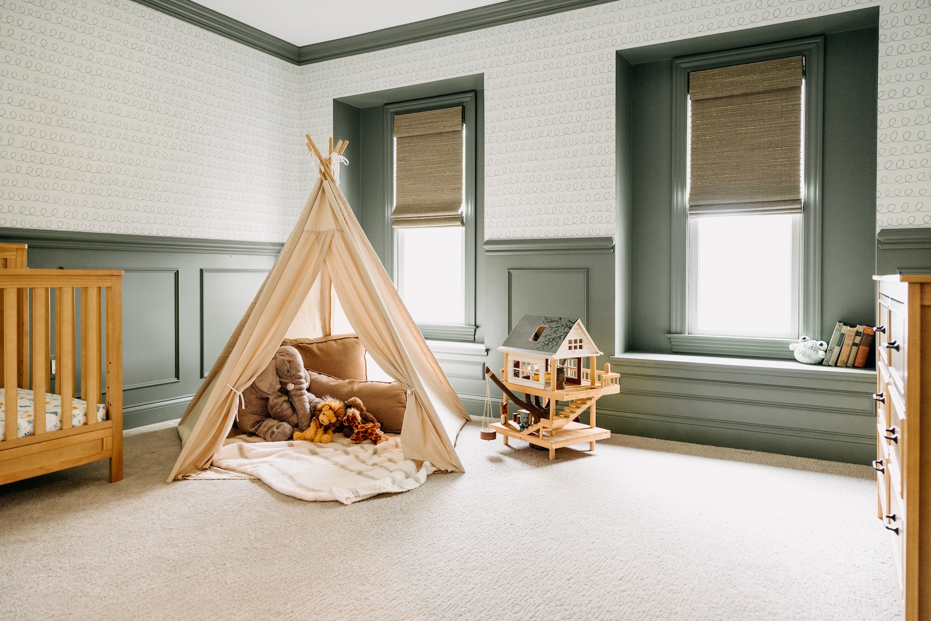 kids bedroom design with teepee